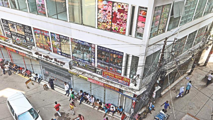 traders strike 1.jpg