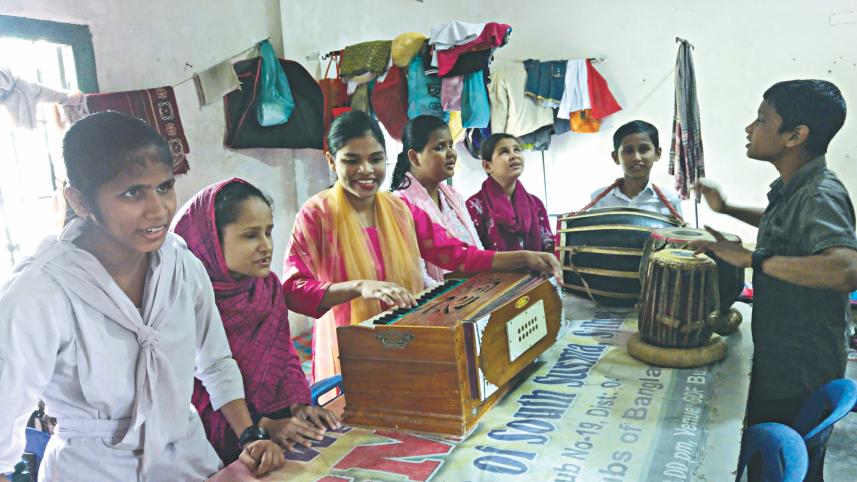 Visually impaired Tabassum Ferdousi Chandi.jpg