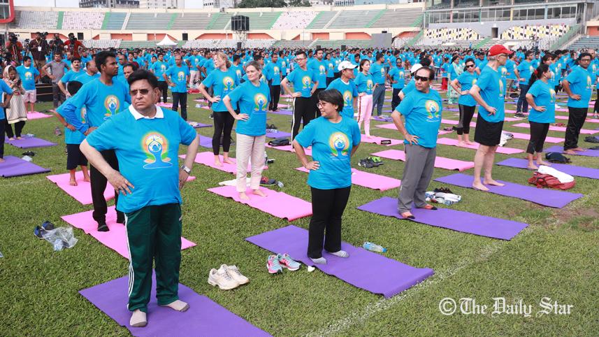 yoga_dhaka_2_Amran Hossain.JPG