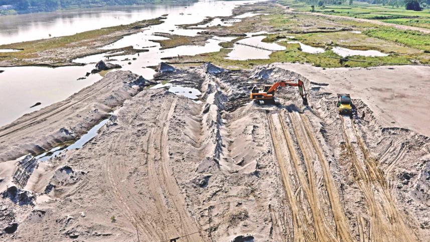 Illegal Sand Trading...