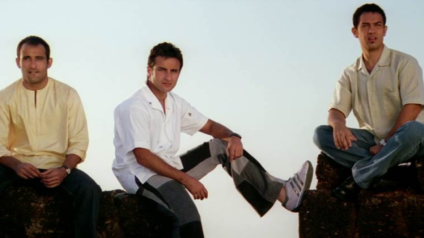 dil_chahta_hai_2001.jpg