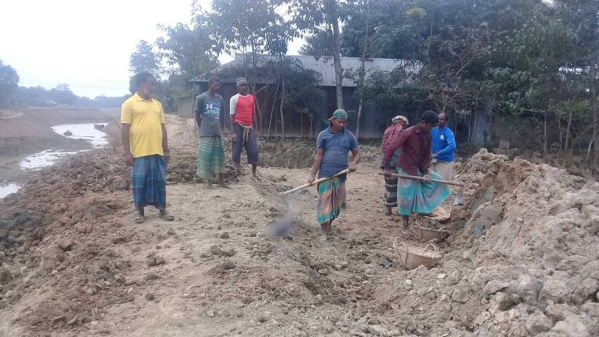 dhamai-river-excavation-road-blocked.jpg
