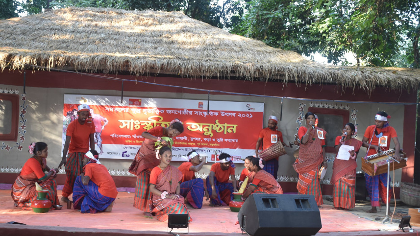 thakurgaon_pic-cultural_festival_of_ethnic_minorities-03.jpg