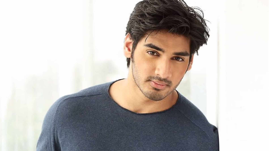 ahan-shetty-1900x.jpg