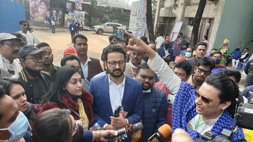 prothomalo-bangla_2022-01_fb73a568-de93-4c2e-b5a6-71671db7ae67_272199588_330610835620923_2985029832873899443_n.jpg