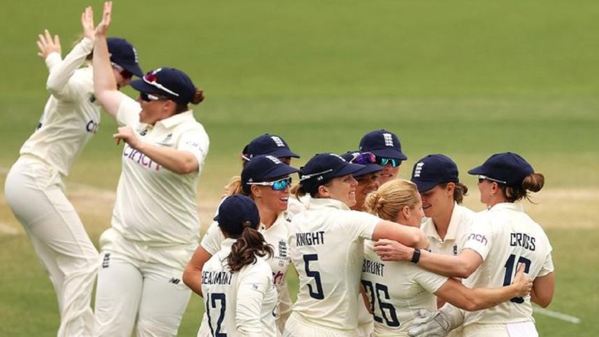 england_women.jpg