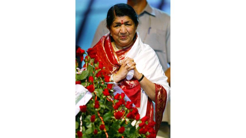 lata-mangeshkars-voice.jpg