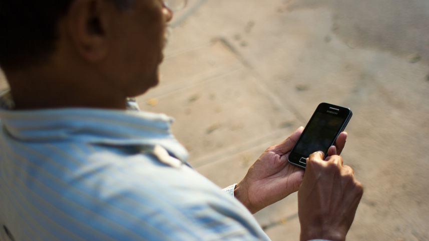 Sri Lanka bans social media