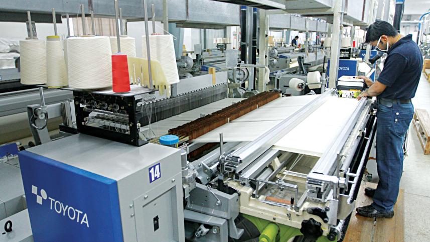 unrealistic GDP growth target