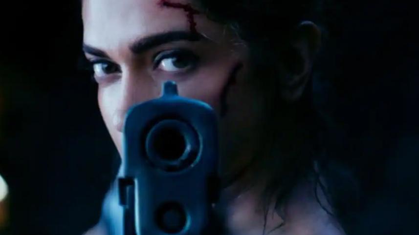 deepika-padukone-sports-a-fierce-look-in-pathaan-motion-poster-2022-07-25.jpg