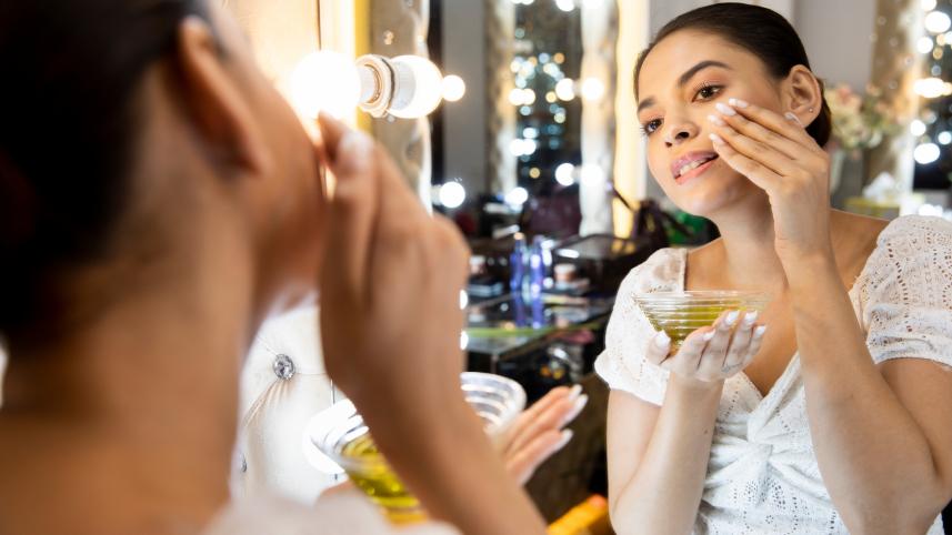 moisturising winter skincare  