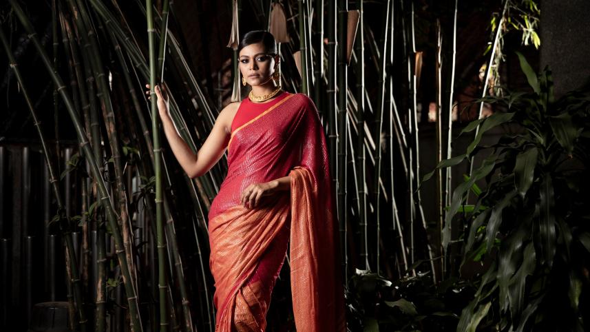 sari on street Outfit repeating is fashionably trending