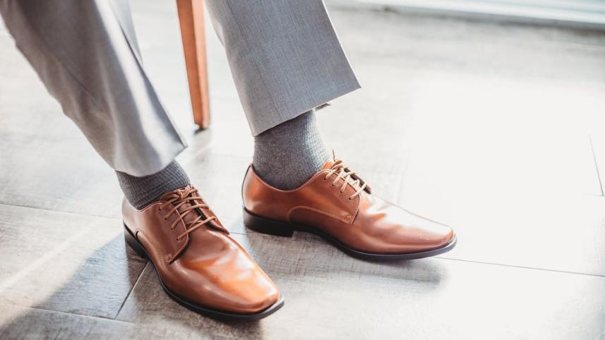 Top 5 fashionable shoes for men this winter