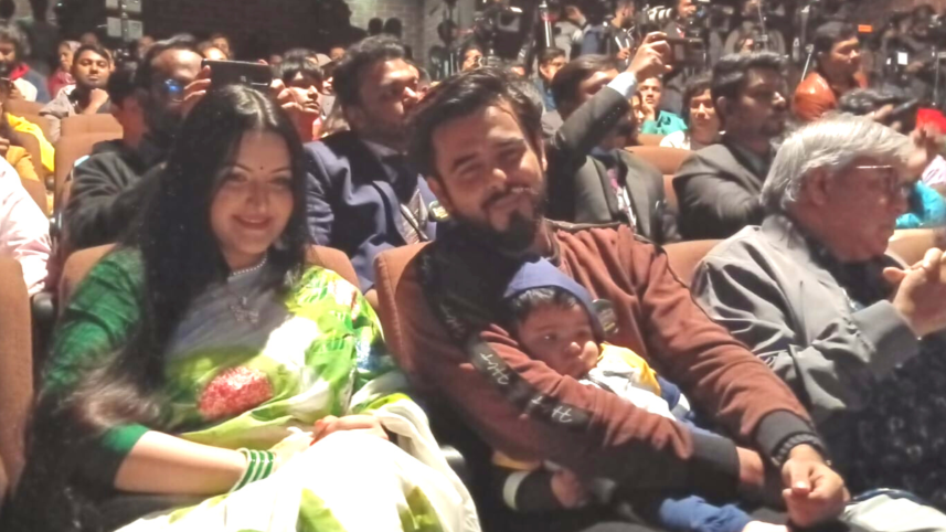 siam and pori moni.png