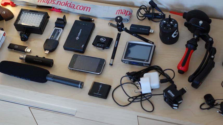 travelling gadgets.jpg