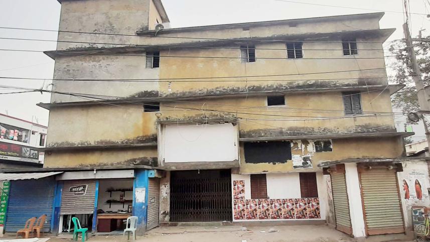 tangail_cinema_hall_picture-1_with_story.jpg
