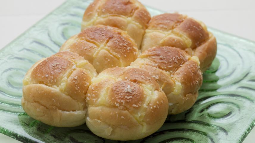 Top 5 places to buy bread for Shab-e-Barat