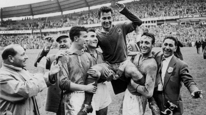 Just Fontaine, the all-time top scorer in a single World Cup finals with 13 goals, has died aged 89