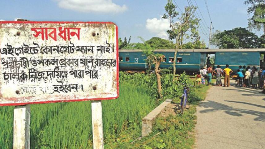 risky-rail-crossing.jpg