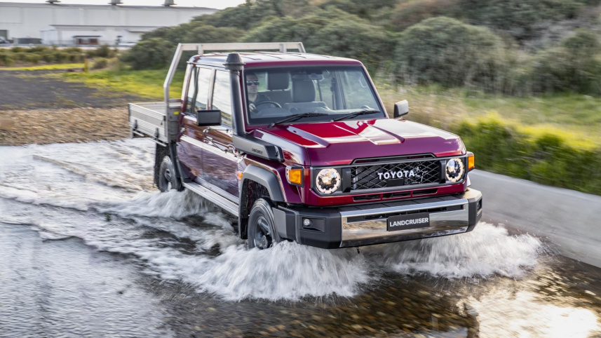 70-series-toyota-land-cruiser-water-fording.jpg