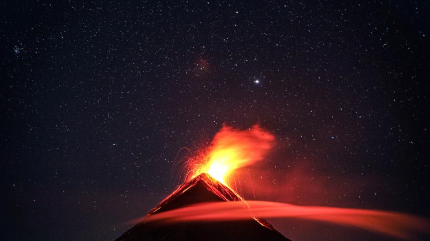 7 volcanoes to visit for both thrill seekers and homebodies  