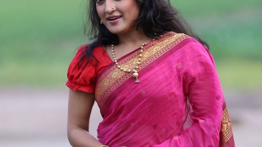 Actress Humaira Himu