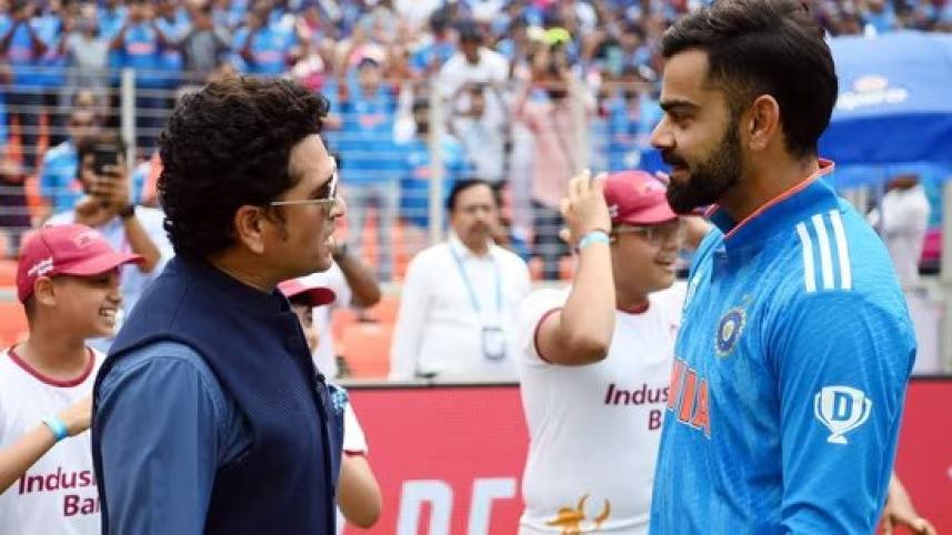 Sachin Tendulkar Virat Kohli.jpg