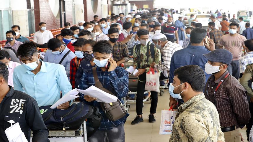 migrant_workers_at_hazrat_shahjalal_international_airport_-photo_sk_enamul_haq.jpg