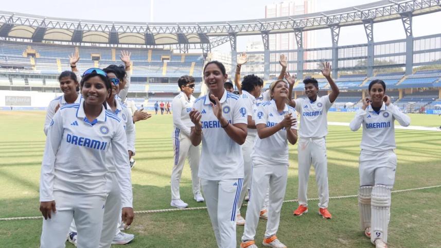 Indian women's cricket team.jpg