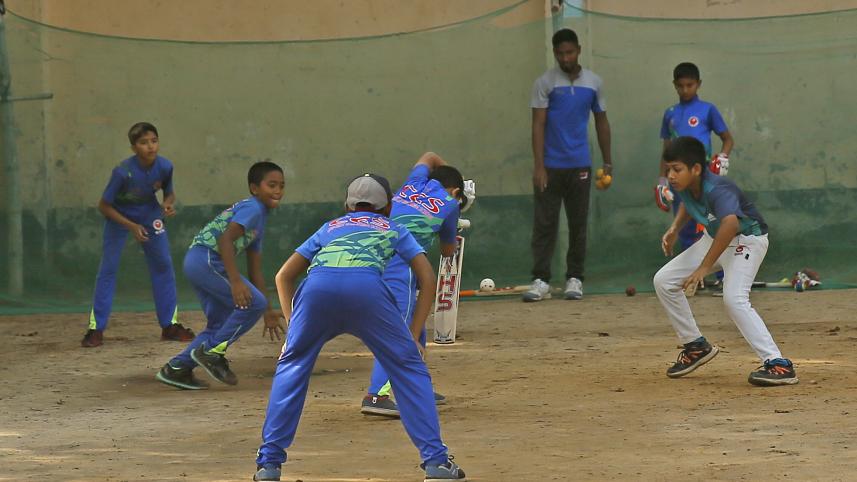 Young _cricketers.jpg