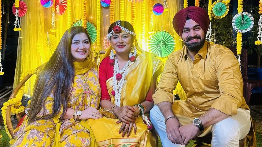 Mousumi Hamid Gaye holud pic 2. jpg