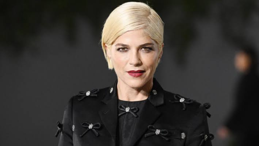 Selma Blair.png