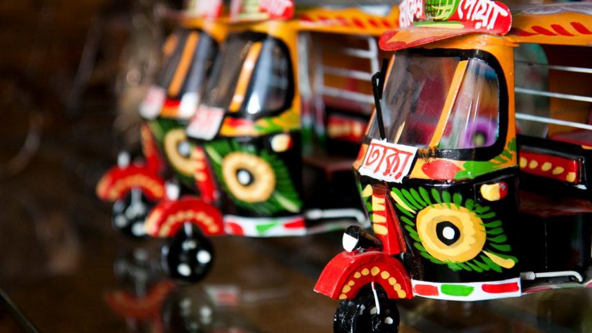 Decorating your home with arts and crafts