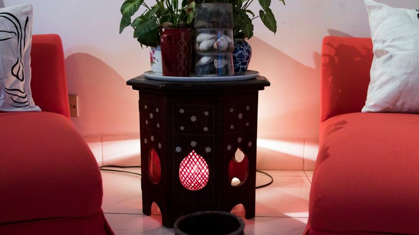 Decorating your home with arts and crafts