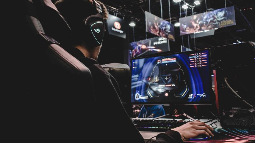 Esports gaming course