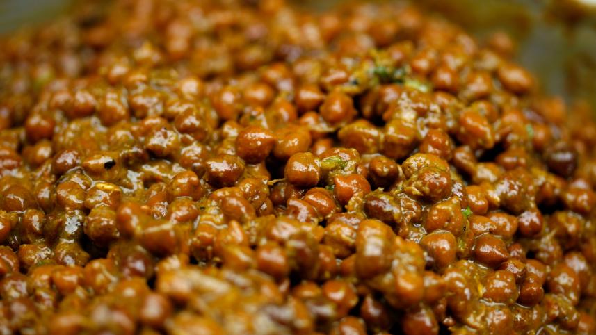 Usual suspects and the debatable: What are your favourite iftar items?