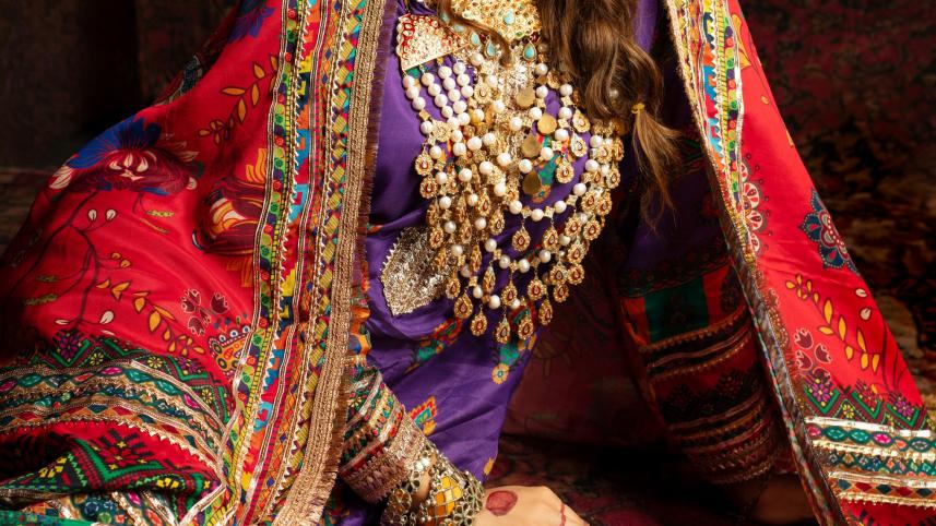 Opening     Cherishing the vogue from the golden era