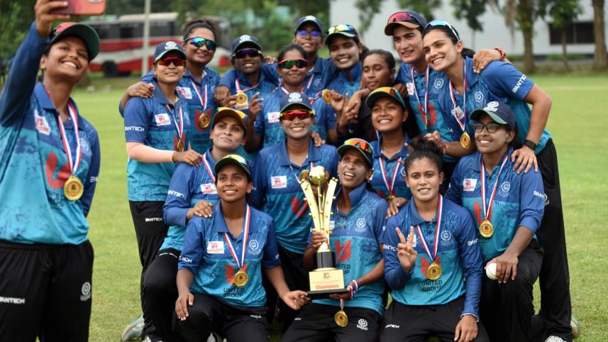 mohammedan_women_cricket_0.jpg
