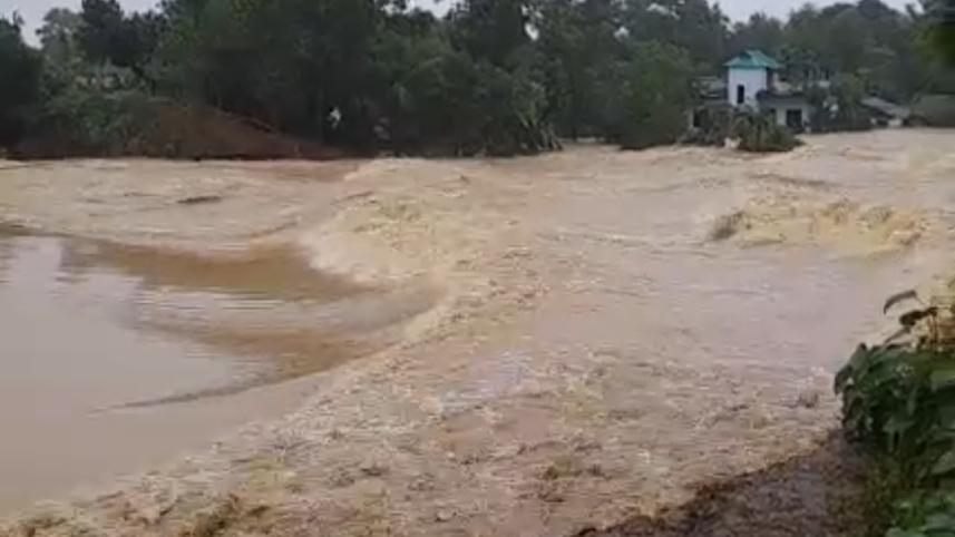 gumti_river_flood.jpg