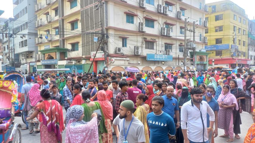 Jamuna fashion worker protest.jpg