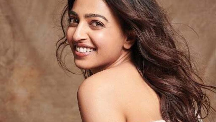 Radhika Apte surprises fans with baby bump reveal.jpg