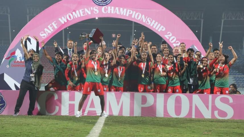 Bangladesh Football Federation rewards SAFF champions