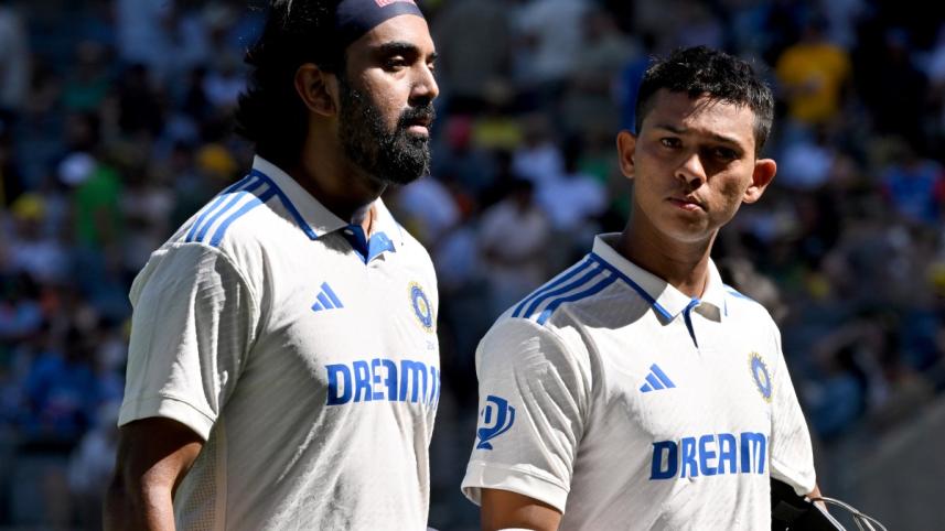 Yashasvi Jaiswal, KL Rahul.jpg