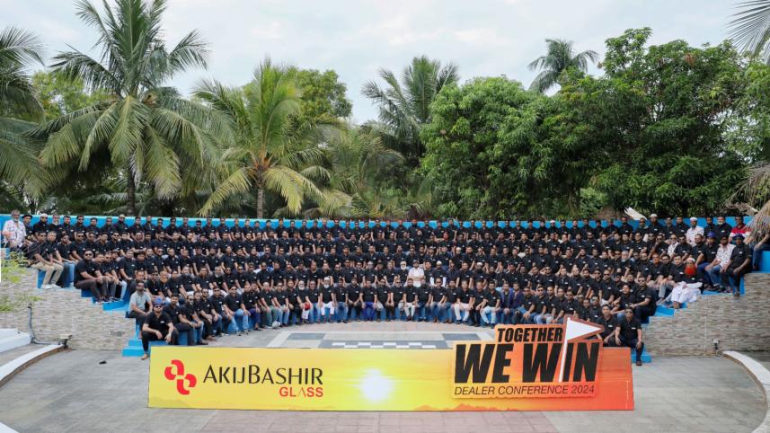 akijbashir_glass_-_together_we_win.jpeg