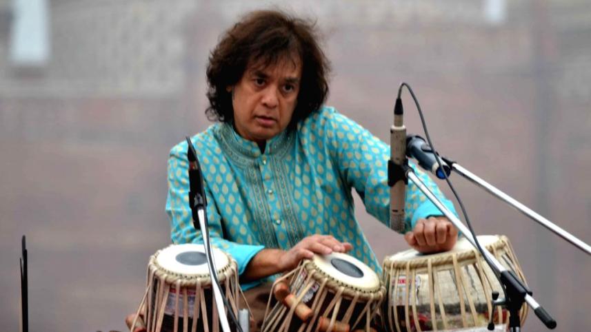 tabla-maestro-ustad-zakir-hussain-performs-during-145532.jpg