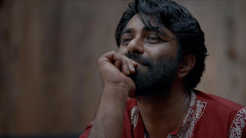 Shah Rukh’s aura reflects in Apurba: Pratim D Gupta .jpg