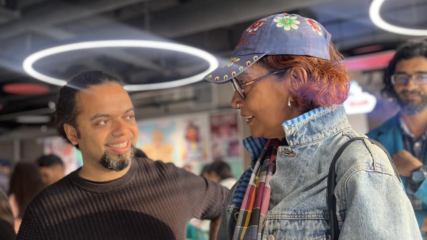 girls do comics cartoon people event