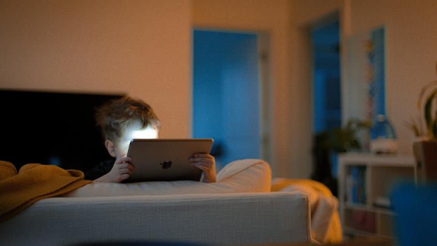 Is screen time really harming our teens?        nils-huenerfuerst-bli6l8edljs-unsplash.jpg