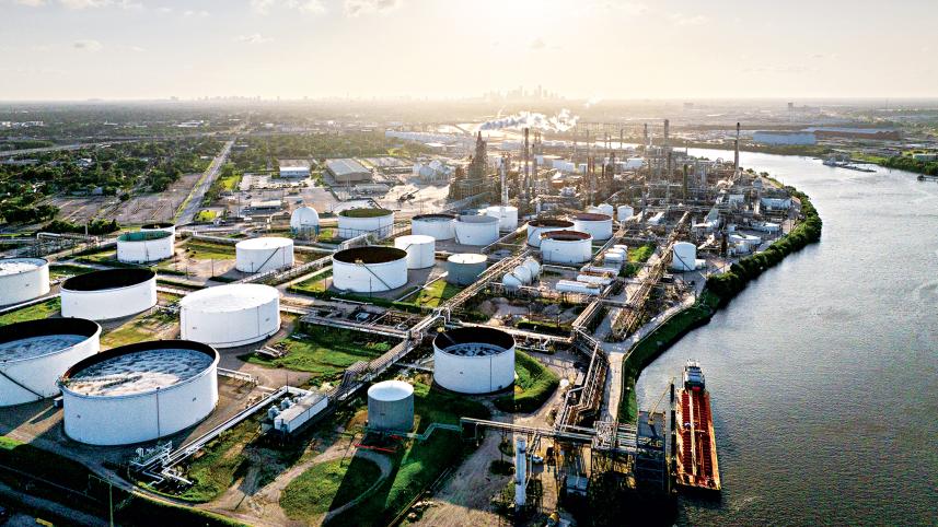 lyondellbasell-houston-refinery.jpg