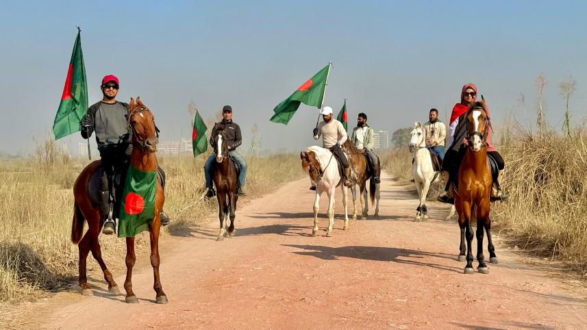 Who rides horses in Dhaka? You’ll be surprised